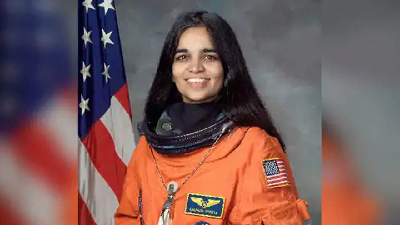 
కల్పనా చావ్లా : ఇప్పటికీ కల్పనా చావ్లా గురించి మనం మాట్లాడుకుంటాము. అంతరిక్షంలోకి వెళ్ళిన తొలి భారతీయ మహిళ  రికార్డ్ క్రియోట్ చేసింది.  1994లో నాసా ఆమెను ఎంపిక చేసింది. చావ్లా ఫిబ్రవరి 1, 2003న ప్రాణాలు విడిచింది. 