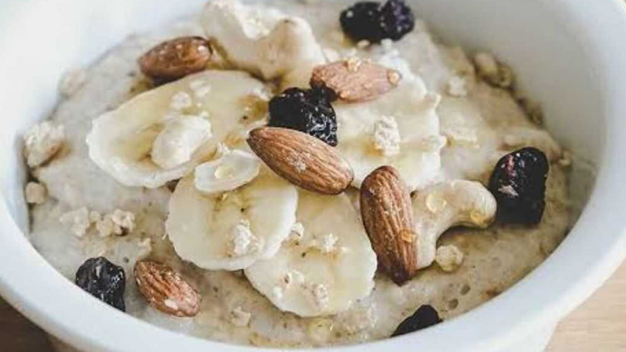 ఓట్స్ : కట్టెల పొయ్యిపై ఓట్స్ చాలా సులభంగా, త్వరగా ప్రిపేర్ చేసుకోవచ్చును. కేవలం పదినిమిషాల్లో పిల్లల లంచ్ బాక్స్‌లోకి అదిరిపోయే ఓట్స్ రెడీ అయిపోతుంది.