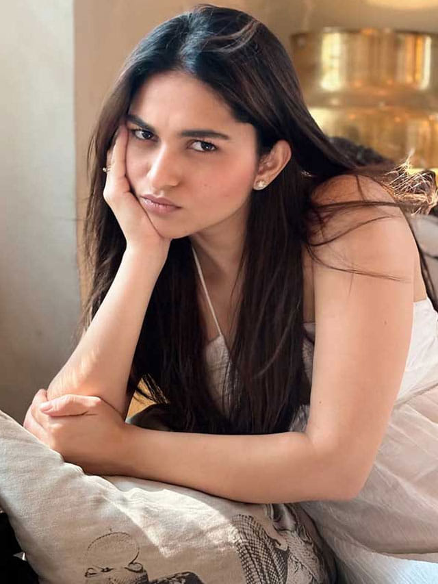 రిలేషన్ షిప్ పై ఓపెన్ అయిన కయాదు లోహర్.. ఏం చెప్పిందంటే..