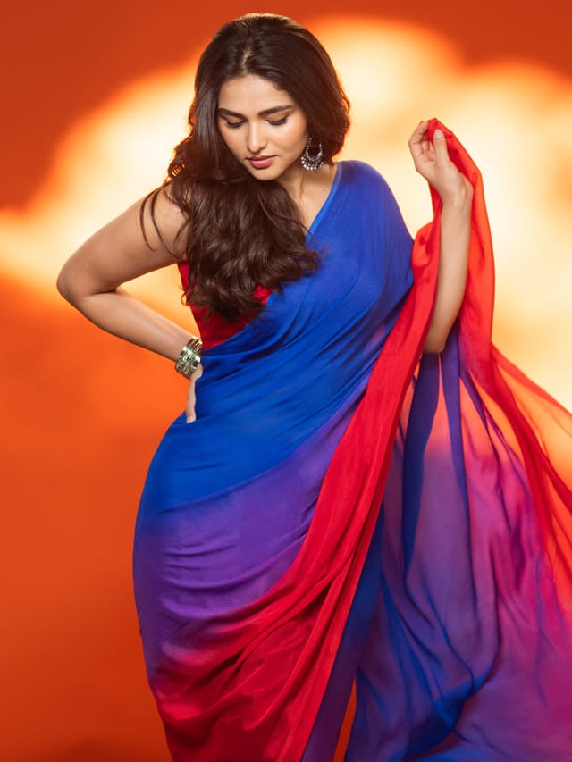 చేసిన రెండు సినిమాలు ఫ్లాప్.. అయినా ఫుల్ క్రేజ్..