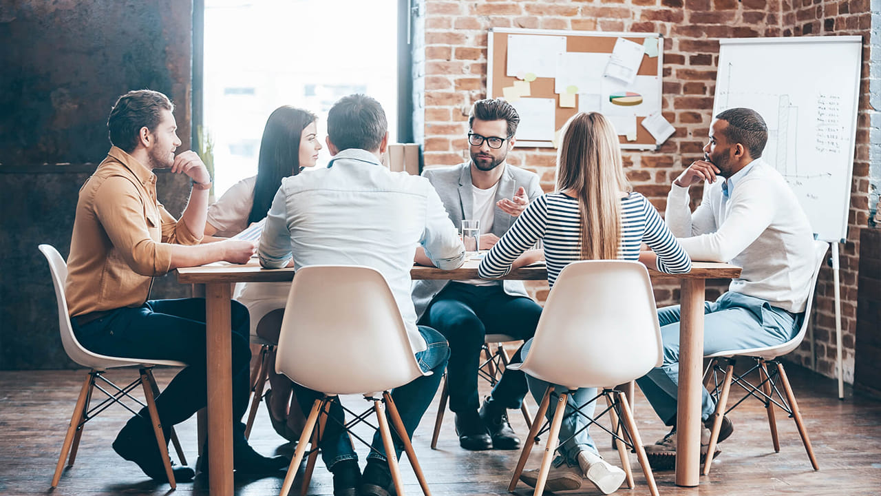 Lifestyle: మీ సమయాన్ని వృథా చేసే ఈ ఐదు రకాల వ్యక్తుల గురించి మీకు తెలుసా..?