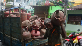 LPG గ్యాస్‌ సిలిండర్ల కొరత.. వంట సమయంలో గ్యాస్‌ ఆదా చేసే టిప్స్!