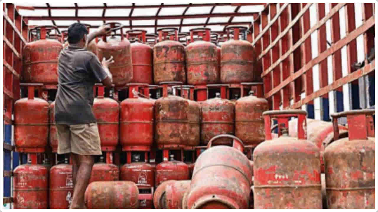 LPG Gas Price: గ్యాస్ సిలిండర్ల ధరలు మరింత పెరుగుతాయా? కారణం తెలిస్తే షాకవుతారు!