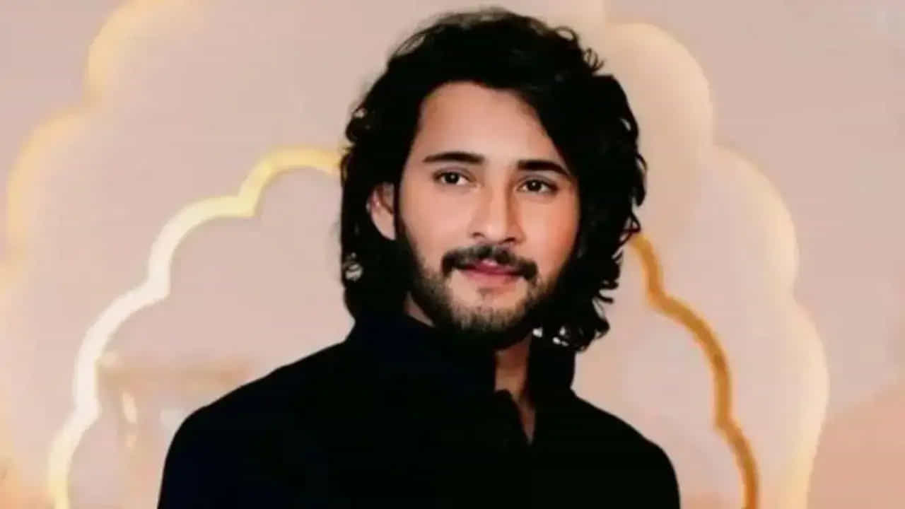 మహేష్ బాబు వాయిస్ ఓవర్ ఇచ్చిన మొదటి సినిమా కూడా ఇదే కావడం విశేషం. జల్సా పవన్ కళ్యాణ్ను మళ్లీ సక్సెస్ ట్రాక్ ఎక్కించిన సినిమాగా నిలిచిపోయింది. హీరోల మధ్య ఉండే ఇలాంటి స్నేహపూర్వక బంధం ఫ్యాన్స్కి ఒక సందేశం లాంటిది, ఇప్పుడున్న కుర్ర హీరోలకు కూడా ఆదర్శం.