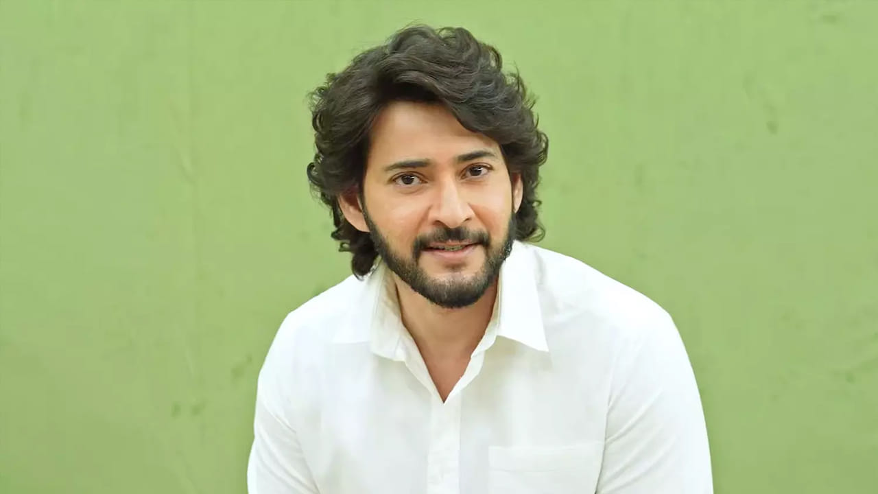 ఫ్యాన్స్ కొట్టుకుంటున్నా, హీరోల మధ్య మాత్రం మంచి బాండింగ్ ఉంటుందని మహేష్ బాబు ఒక ప్రీ-రిలీజ్ ఈవెంట్‌లో చెప్పిన మాటలు అక్షర సత్యాలు. మహేష్ బాబు బెస్ట్ ఫ్రెండ్స్ లిస్ట్‌లో పవన్ కళ్యాణ్ పేరు కచ్చితంగా ఉంటుంది. వీరిద్దరి మధ్య ఉన్న స్నేహానికి నిదర్శనమే 2008లో విడుదలైన జల్సా.