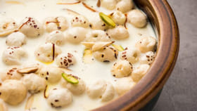 పాలు- మఖానా కలిపి తీసుకుంటున్నారా? ఈ ప్రయోజనాలు తెలిస్తే అస్సలు