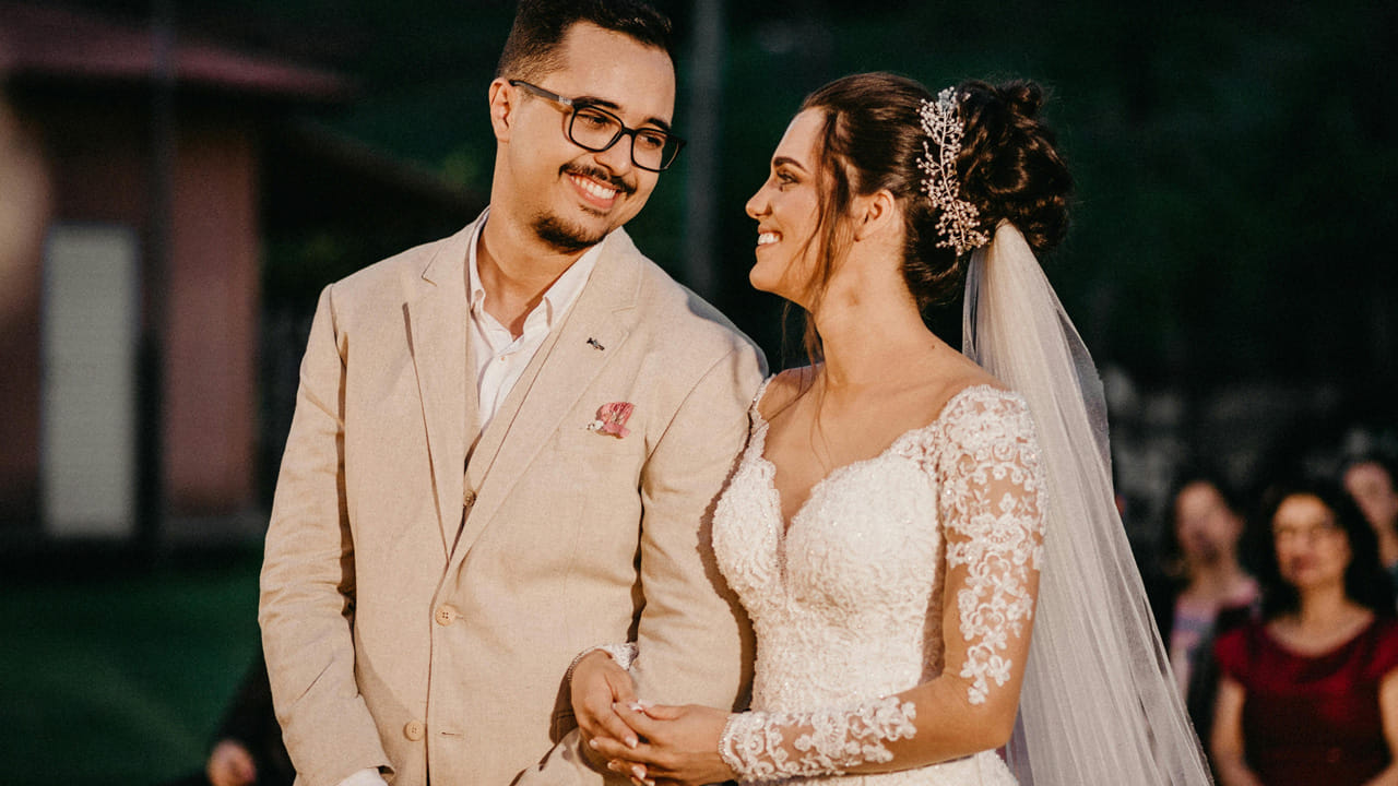 ఇలాంటి పరిస్థితుల్లో గోల్డ్ కాకుండా వెండి, రాగి వంటి వాటితో చేయించుకుంటే ఏం జరుగుతుందని అనే ఆలోచిస్తుంటారు. 
దీని గురించి పండితులు నమ్మలేని నిజాలు చెప్పారు. 