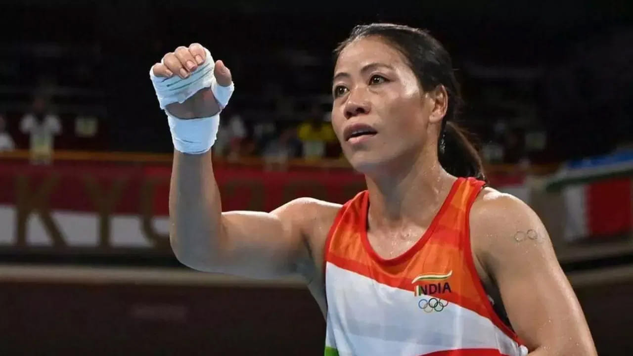 మేరీ కోమ్ : పేదరికం నుంచి  ప్రపంచ వేదిక వరకు వెళ్ళిన ఆమె ప్రయాణం అందరికి ఆదర్శం. ఒలింపిక్ పతక విజేతగా నిలిచిన 
మేరీ కోమ్ భారతదేశం గర్వపడేలా చేసింది. 
