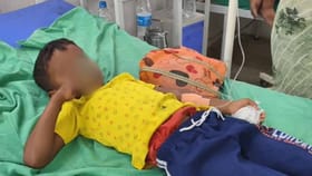 నొప్పితో అస్పత్రికి వస్తే.. డాక్టర్ చేసిన పనికి అంతా షాక్!