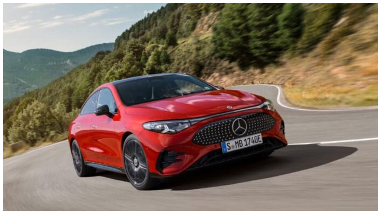  బ్యాటరీ, రేంజ్ వివరాలు: CLA ఎలక్ట్రిక్ కారు Mercedes-Benz Modular Architecture (MMA) ప్లాట్‌ఫారంపై రూపొందించింది. ఈ కారులో 800 వోల్ట్ ఎలక్ట్రిక్ ఆర్కిటెక్చర్ ఉపయోగించారు. CLA 250+ వేరియంట్‌లో 85 kWh బ్యాటరీ ఉంటుంది. ఇది ఒకసారి ఫుల్ చార్జ్ చేస్తే గరిష్టంగా సుమారు 792 కిలోమీటర్ల రేంజ్ ఇస్తుందని కంపెనీ తెలిపింది. CLA 200 వేరియంట్‌లో ఫుల్ చార్జ్‌తో సుమారు 542 కిలోమీటర్ల రేంజ్ లభిస్తుంది.