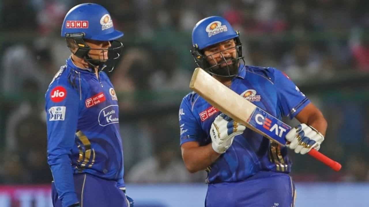 ఐపీఎల్‌లో అత్యధిక సార్లు 50 కంటే ఎక్కువ పరుగులు చేసిన ఆటగాళ్ల జాబితాను ఒకసారి పరిశీలిస్తే.. విరాట్ కోహ్లీ (72 సార్లు), డేవిడ్ వార్నర్ (66 సార్లు), శిఖర్ ధావన్ (53 సార్లు), రోహిత్ శర్మ (50 సార్లు), కేఎల్ రాహుల్ (45 సార్లు) ఉన్నారు.