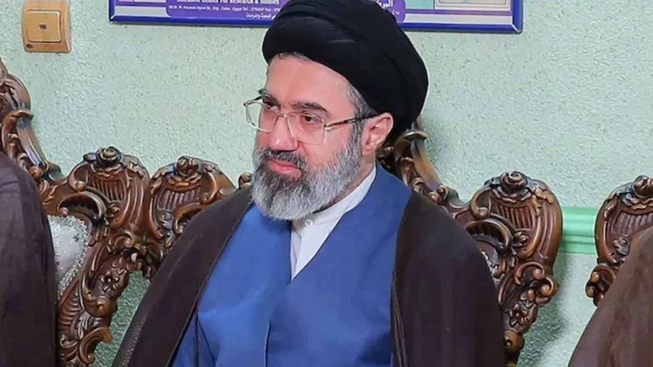 ఇరాన్ కొత్త లీడర్ మోజ్తాబా ఖమేనీ గాయపడ్డారా? క్లారిటీ ఇచ్చిన ఇరాన్ విదేశాంగ మంత్రి అరఘ్చి