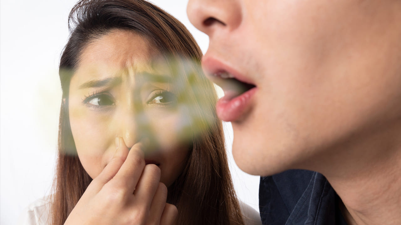 Bad Smell: బ్రష్ కాదు.. ఇలా చేస్తే నోటి దుర్వాసన ఎప్పటికీ రాదు..