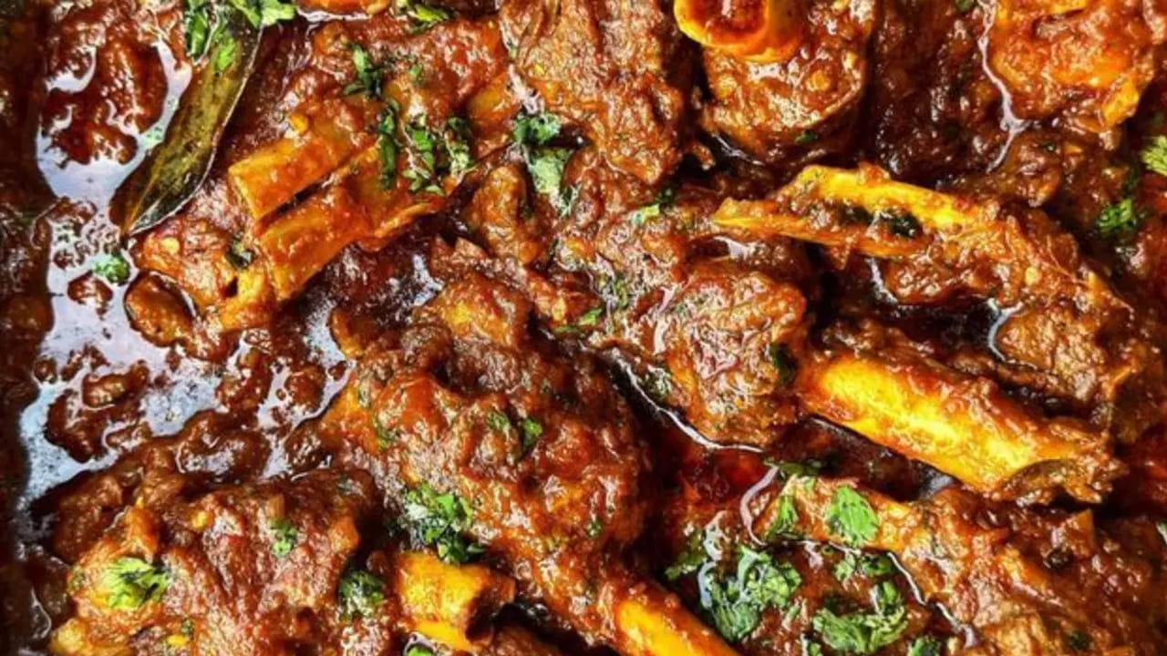 మేక మెడ భాగం : మేక మాంసంలో అన్నింటి కన్నా మెడ లోనే  ప్రోటీన్ అధికంగా ఉంటుంది.