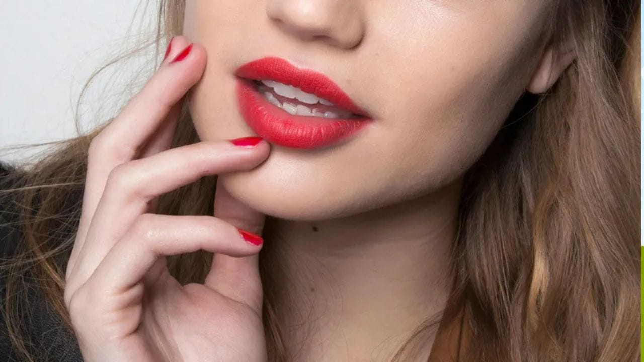 అందమైన ఎర్రటి పెదాల కోసం.. కెమికల్స్ లేని న్యాచురల్ లిప్స్టిక్.. ఇంట్లోనే ఇలా తయారు చేసుకోండి