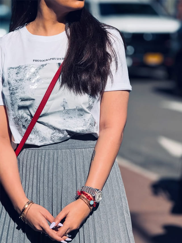 సౌత్ ఇండస్ట్రీలోనే రిచెస్ట్ హీరోయిన్.. 40 ఏళ్ల వయసులో తగ్గని డిమాండ్