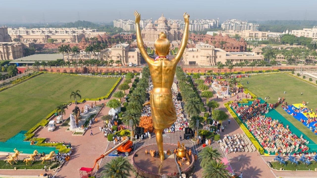 Neelkant Varni Statue (1)