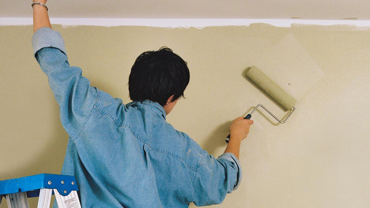 అయితే పెయింట్ రంగంలో కంపెనీల మధ్య తీవ్రమైన పోటీ నెలకొంది. దీంతో ధరలను పెంచడంపై జాగ్రత్తలు తీసుకోవచ్చు. ధరల పెరుగుదల ఒకేసారి అమలు చేయకుండా క్రమక్రమంగా పెంచాలని భావిస్తున్నారు. మెదటి రౌండ్ పెరుగుదల కొత్త ఆర్ధిక సంవత్సరం మొదటి త్రైమాసికంలో ఉండవచ్చు. ఈ పెరుగుదల స్వల్పంగానే ఉంటుంది