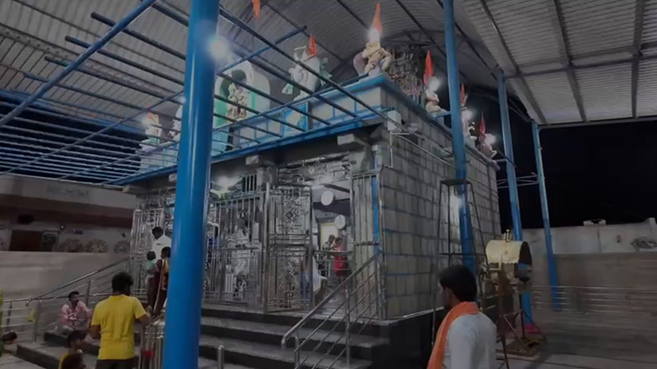 Andhra: ఈ ఆలయానికి వెళ్లి మాల ధరిస్తే మద్యం అలవాటు మానేయాల్సిందే..!