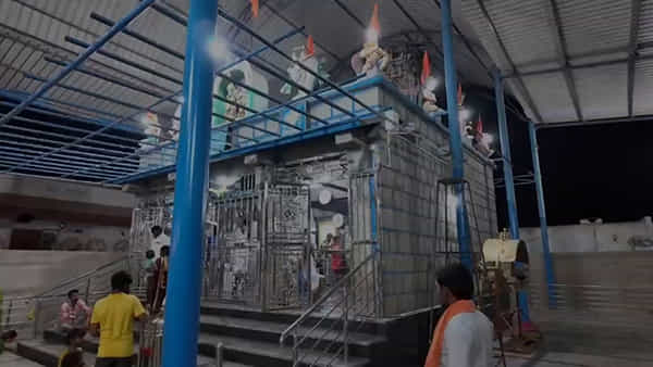 Andhra: ఈ ఆలయానికి వెళ్లి మాల ధరిస్తే మద్యం అలవాటు మానేయాల్సిందే..!