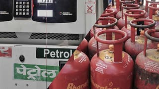 ఓవైపు యుద్ధం.. మరోవైపు గోల్డ్‌, సిల్వర్‌ ETFల జోరు! ఇప్పుడు పెట్టుబడి మంచిదేనా?