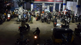 తెలంగాణలో ఇందన కొరతపై పెట్రోలియం డీలర్స్ అసోసియేషన్ ఏమన్నదంటే