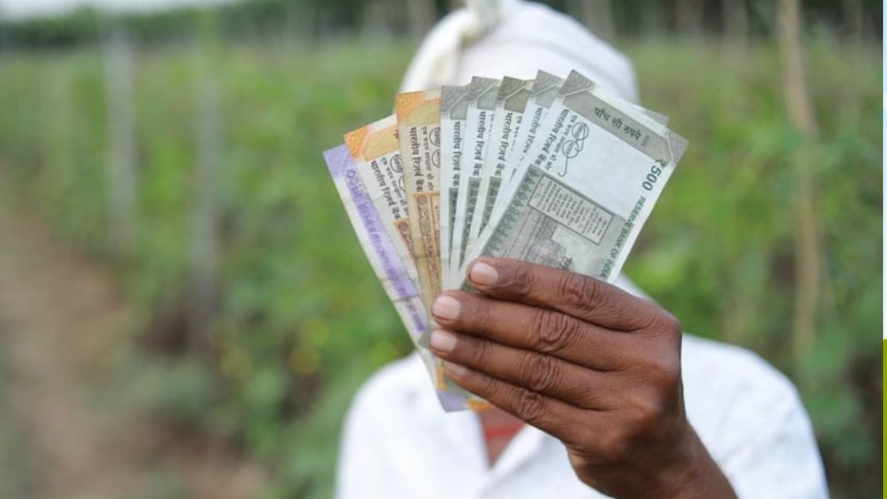 కొన్ని నివేదికల ప్రకారం.. మార్చి 13న అంటే వచ్చే వారం రోజుల్లో పీఎం కిసాన్ 22వ విడతకు సంబంధించిన ప్రకటన వెలువడే అవకాశం ఉందని అంటున్నారు. ఆ రోజున దేశ ప్రధానమంత్రి నరేంద్ర మోదీ అస్సాంలో పర్యటించనున్నారని.. ఆ సందర్భంగా రైతులకు 22 విడత పీఎం కిసాన్ నిధులను విడుదల చేసే అవకాశం ఉందని అధికార వర్గాలు చెబుతున్నాయి. కానీ దీనికి సంబంధించి ఎలాంటి అధికారిక ప్రకటన రాలేదు. 