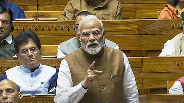 PM Modi: పశ్చిమ ఆసియా ఉద్రిక్తలపై ఈ రోజు మధ్యాహ్నం లోక్సభలో ప్రధాని కీలక ప్రసంగం