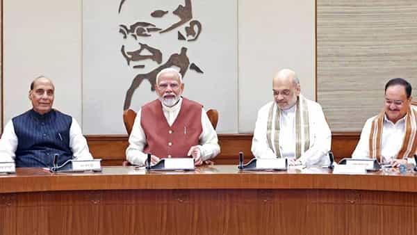 మోదీ మంత్రివర్గ కీలక నిర్ణయం.. ప్రత్తికి మద్దతు ధర, భవ్య పథకం తోపాటు ఎఫ్సిఆర్ఎ బిల్లుకు ఆమోదం