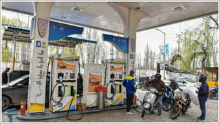 Petrol: సాధారణ పెట్రోల్ కంటే ప్రీమియం పెట్రోల్ ఎందుకు ఖరీదైనది? రెండింటి మధ్య తేడా, ప్రయోజనాలు ఏంటి?