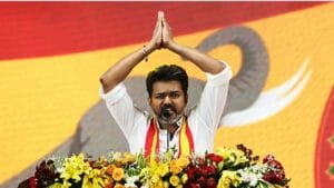 అదిరిపోయే వ్యూహంతో ఎన్నికల బరిలోకి విజయ్