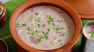 Andhra News: ఫ్లైఓవర్‌పై ఢీకొన్న రెండు కార్లు.. స్పాట్‌లోనే ముగ్గురు మృతి.. ఎక్కడంటే?