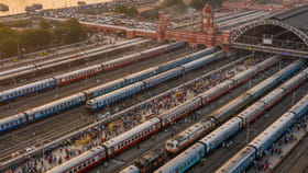 25 వేల రైళ్లను ఇండియన్‌ రైల్వేస్‌ ఎలా నిర్వహిస్తోంది?