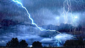 ఎండాకాలంలో వడ గళ్ల వానలు ఎందుకు వస్తాయో తెలుసా?