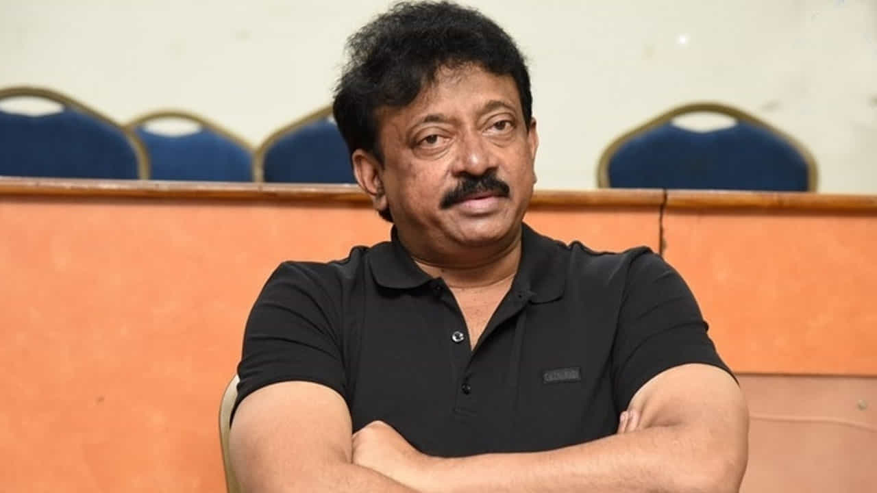 ప్రముఖ సినీ దర్శకుడు రామ్ గోపాల్ వర్మ గతంలో ఓ ఇంటర్వ్యూలో దివంగత కళాతపస్వి కె. విశ్వనాథ్ గురించి ఆసక్తికర విషయాలు పంచుకున్నారు. ముఖ్యంగా ఆయన ఐకానిక్ చిత్రం శంకరాభరణం గురించి తన ప్రశంసలను తెలియజేశారు. కె. విశ్వనాథ్ ఆరు దశాబ్దాల సినీ ప్రయాణంలో తెలుగు సంస్కృతి, సంగీతం, కుల వ్యవస్థ, అంటరానితనం, లింగ వివక్ష, వరకట్నం, సామాజిక-ఆర్థిక సవాళ్లు వంటి విస్తృతమైన ఇతివృత్తాలను తన సినిమాల్లో చూపించారు.