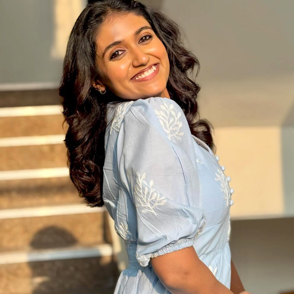 రింకుకు కేవలం మరాఠీ చిత్రపరిశ్రమలోనే కాకుండా హిందీ, తెలుగు భాషలలోనూ ఫ్యాన్స్ ఉన్నారు. సోషల్ మీడియాలో కూడా చాలా యాక్టివ్‌గా ఉంటుంది. ముఖ్యంగా ఇన్ స్టాలో ఆమెకు మంచి ఫాలోయింగ్ ఉంది.