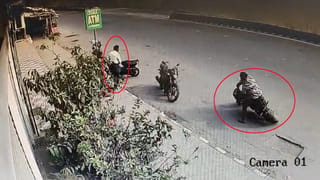 Telangana: ఫిట్స్ వచ్చిన బైకర్‌కు సాయం చేయాలనుకున్నాడు.. కట్ చేస్తే.. ఆ తర్వాత సీన్ ఇది