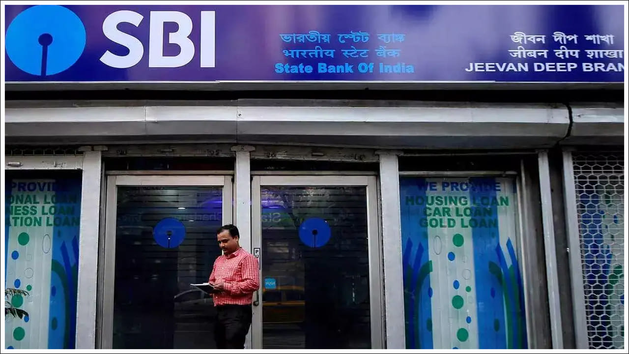 SBI Insurance Policy: గోల్డెన్ ఛాన్స్.. ఏడాదికి రూ.3,000 కడితే చాలు రూ.60 లక్షల ప్రమాద బీమా.. ఎలాంటి వాటికి వర్తిస్తుందంటే..