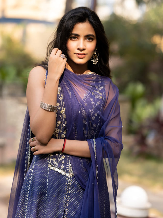 లిటిల్ హార్ట్స్ బ్యూటీకి క్యూ కడుతున్న ఆఫర్స్..