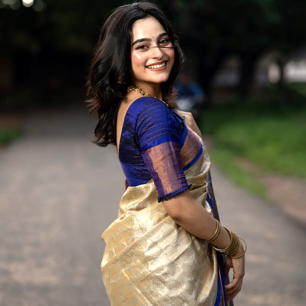 మత్తువదలరా 2 మూవీలో నటి రోషిణికి కూతురు క్యారెక్టర్‌లో నటించిన అమ్మాయి గుర్తుందా.? శాన్వి పాత్ర స్క్రీన్‌పై కనిపించేది కొంతసేపే.. అయినా ఆమె తన నటన, అందంతో ఆకట్టుకుంది. ఉన్నది కొంతసేపు అయినా ఆమె ప్రేక్షకులను కాట్టిపడేసింది. ఆమె మరెవరో కాదు.. సింధు రెడ్డి.