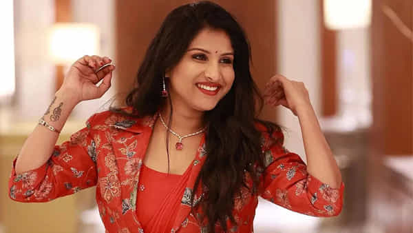 Singer Mangli: సింగర్ మంగ్లీపై కేసు నమోదు.. ప్రాణహానీ ఉందంటూ పంజాగుట్ట పోలీసులకు ఫిర్యాదు..
