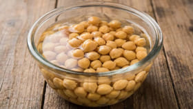 ఉదయం ఖాళీ కడుపుతో ఇవి తింటే మీ బాడీలో ఏం జరుగుతుందో తెలుసా..?