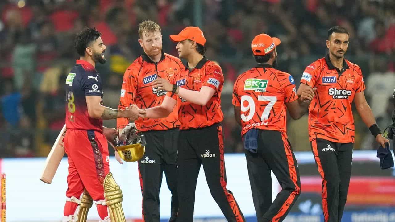 డఫీ స్పెల్ కారణంగానే హైదరాబాద్ జట్టు మరీ భారీ స్కోరు చేయకుండా అడ్డుకోగలిగారు. బ్యాటింగ్, బౌలింగ్ విభాగాల్లో సమష్టిగా రాణించిన బెంగళూరు, 2026 సీజన్‌ను ఘనంగా ప్రారంభించింది. దీంతో మరోసారి ట్రోఫీ ఆర్సీబీ ఖాతాలోకి చేరుతుందని అభిమానులు ఆశిస్తున్నారు. ఇదే ఫాం కంటిన్యూ చేస్తే వరుసగా రెండోసారి ట్రోఫీని దక్కించుకునే అవకాశం ఉంది.
