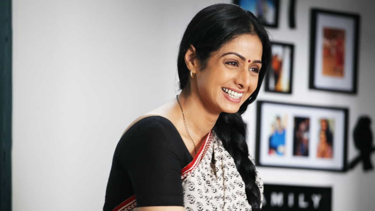 నందమూరి తారక రామారావు, బాలకృష్ణ, తారకరత్న; అక్కినేని నాగేశ్వరరావు, నాగార్జున, సుమంత్; అలాగే కృష్ణ, మహేష్ బాబు వంటి ప్రముఖులతో ఆయనకు పని చేసే అవకాశం దక్కిందని అన్నారు. చిరంజీవితో పద్నాలుగు సినిమాలు, ఎన్టీఆర్‌తో పన్నెండు సినిమాలు చేశానని, వాటిలో తొమ్మిది, పది చిత్రాలు హిట్లయ్యాయని వెల్లడించారు. కథ చెప్పే విషయంలో గంటల తరబడి కాకుండా 20-30 నిమిషాల్లోనే లైన్ చెప్పి నిర్ణయం తీసుకునేవారని, నిర్మాత నష్టపోకూడదనే బాధ్యతతో తక్కువ సమయంలో సినిమాలను పూర్తి చేసేవారని తెలిపారు.