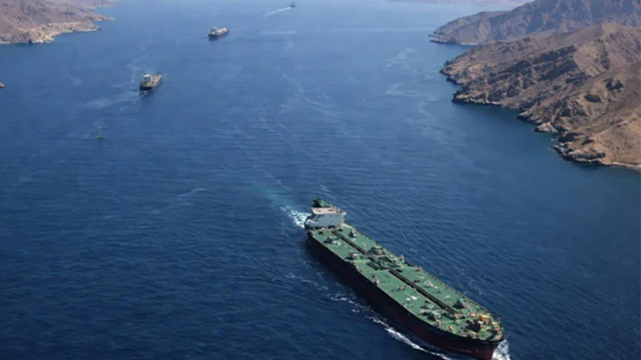 Hormuz: హర్ముజ్ జలసంధి గుండా భారత నౌకలకు ఇరాన్ అనుమతి..!