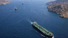 హర్ముజ్ జలసంధి గుండా భారత నౌకలకు ఇరాన్ అనుమతి..!