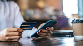 విద్యార్థులకు కూడా క్రెడిట్ కార్డులు.. ఎలా పొందాలో తెలుసుకోండి