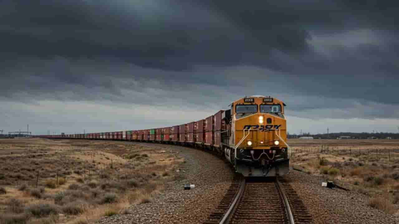 3.5 KM పొడవు.. 295 వ్యాగన్ల ట్రైన్! భారతీయ రైల్వే సృష్టించిన ‘సూపర్ వాసుకి’ రికార్డుల వేట