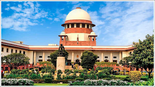 Supreme Court: మత మార్పిడిలపై సుప్రీం కోర్టు కీలక తీర్పు