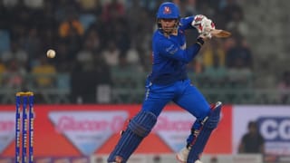 Virat Kohli  : ఏకంగా చార్టర్డ్ ఫ్లైట్ అడిగేశాడా? విరాట్ కోహ్లీపై సోషల్ మీడియాలో వింత ప్రచారం